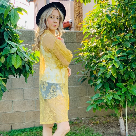 Mustard lace kimono open front midi length - Picture 6 of 7